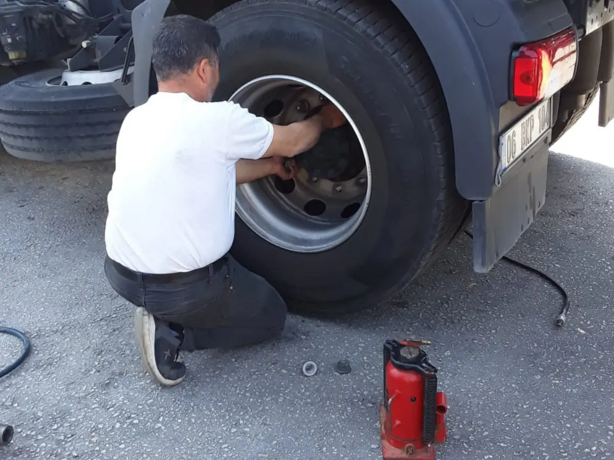 Şakran Oto Lastikçi